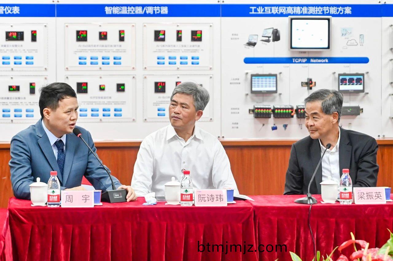 D:\Documents\Desktop\百度(xin)圖(tu)片(pian)_20231027142030.jpg D:\Documents\Desktop\微(wei)信圖片_20231027142030.jpg