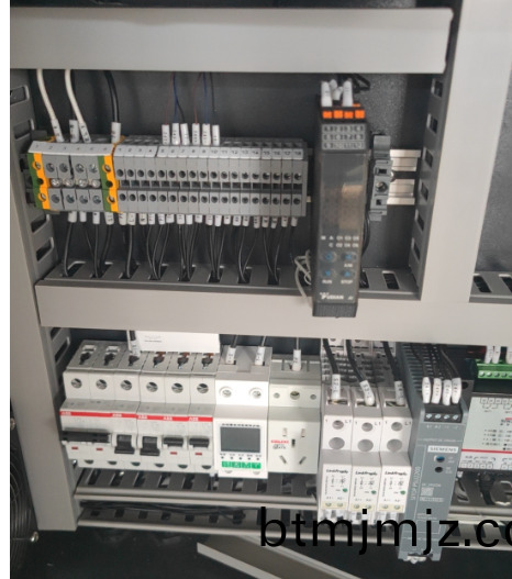 D:\Documents\Desktop\圖片1.png D:\Documents\Desktop\圖(tu)片1.png