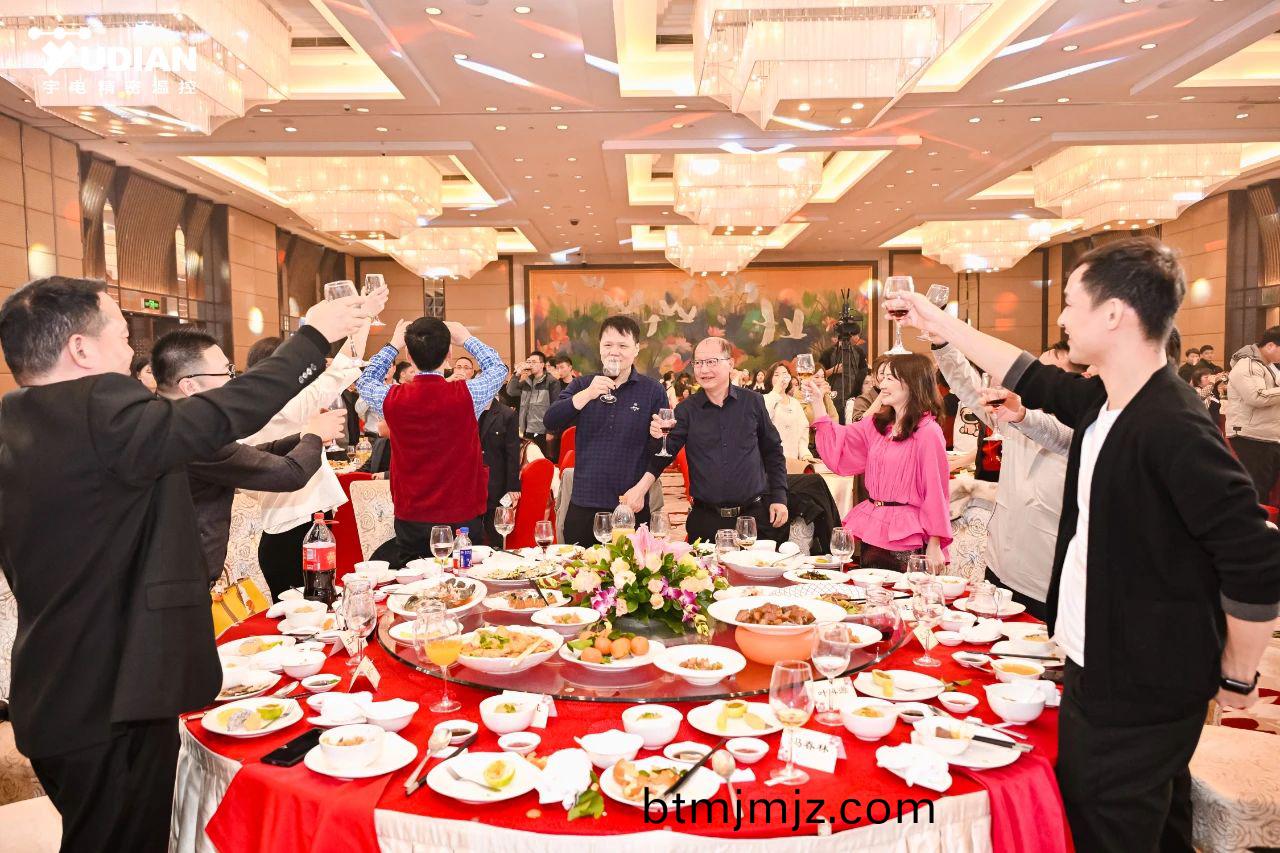 擧(ju)桮1.jpg 擧(ju)桮1.jpg