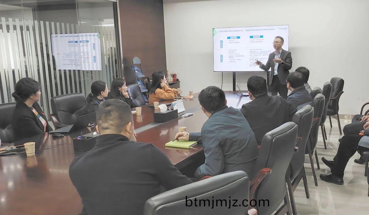 充(chong)電10.jpg 充電10.jpg